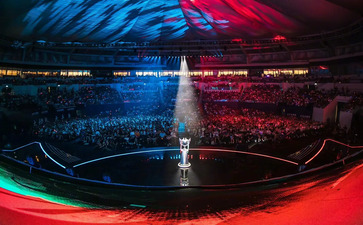 腾讯报警！游戏插件代理周被拘留